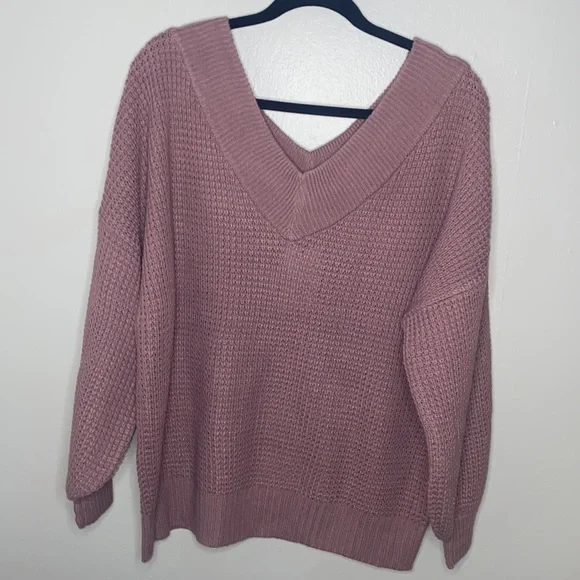 🍂NWT Oversized Lilac Sweater! - Picture 2 of 8